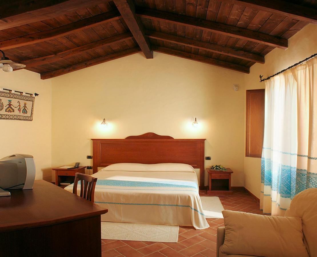 Hotel Giardino Corte Rubja Iglesias Zimmer foto